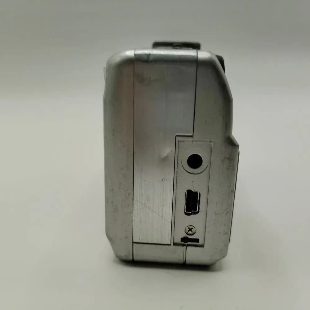 Konica Revio KD-3300 3.1MP Digital Camera Parts Repair No Power
